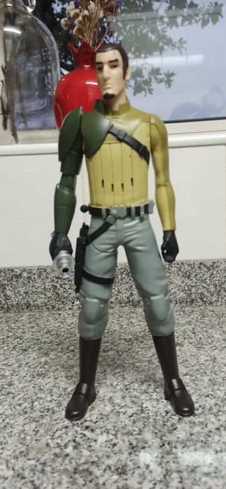 3 Figuras- Marvel e Star Wars