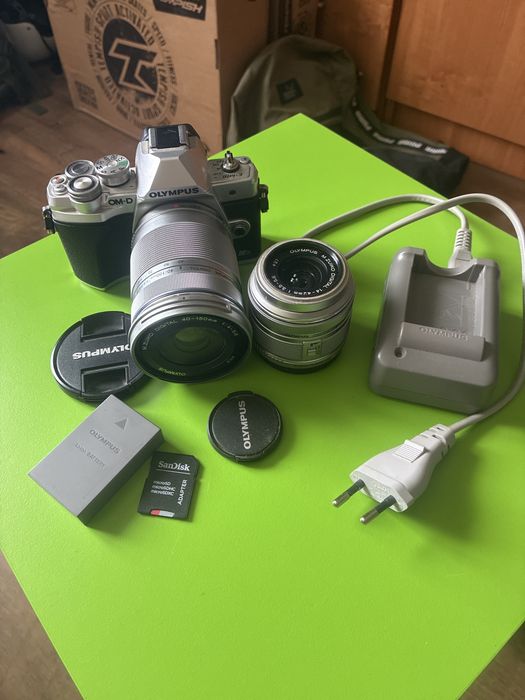 Olympus OM-D  E-M10 Mark 3 s + obiektywy