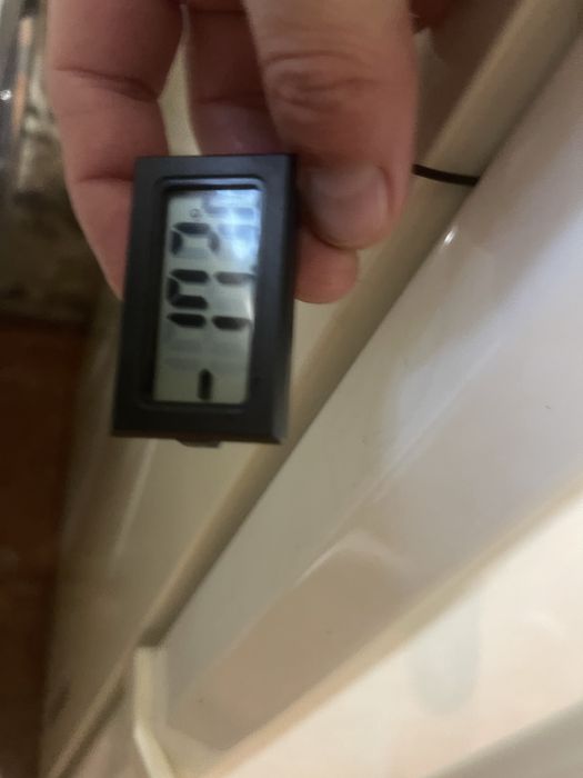 Продам холодильник