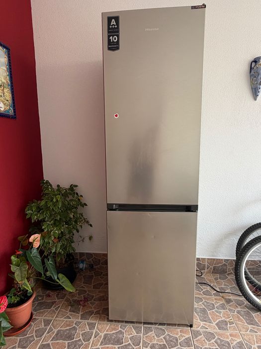 Frigorífico Hisense inverso