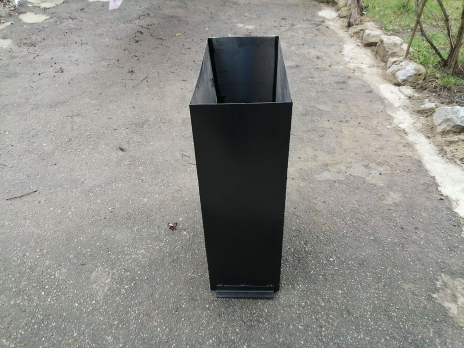 Бункерная кормушка для свиней