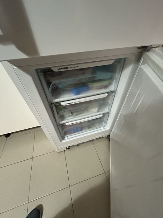 Frigorifico combinado em bom estado