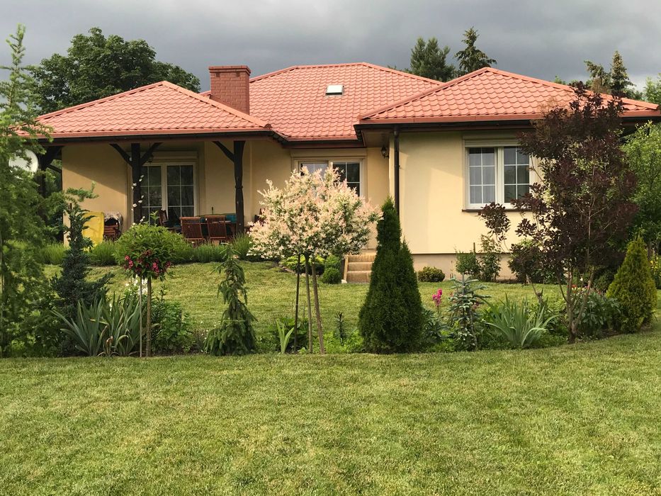 Dom parterowy 120mkw z garażem 20mkw