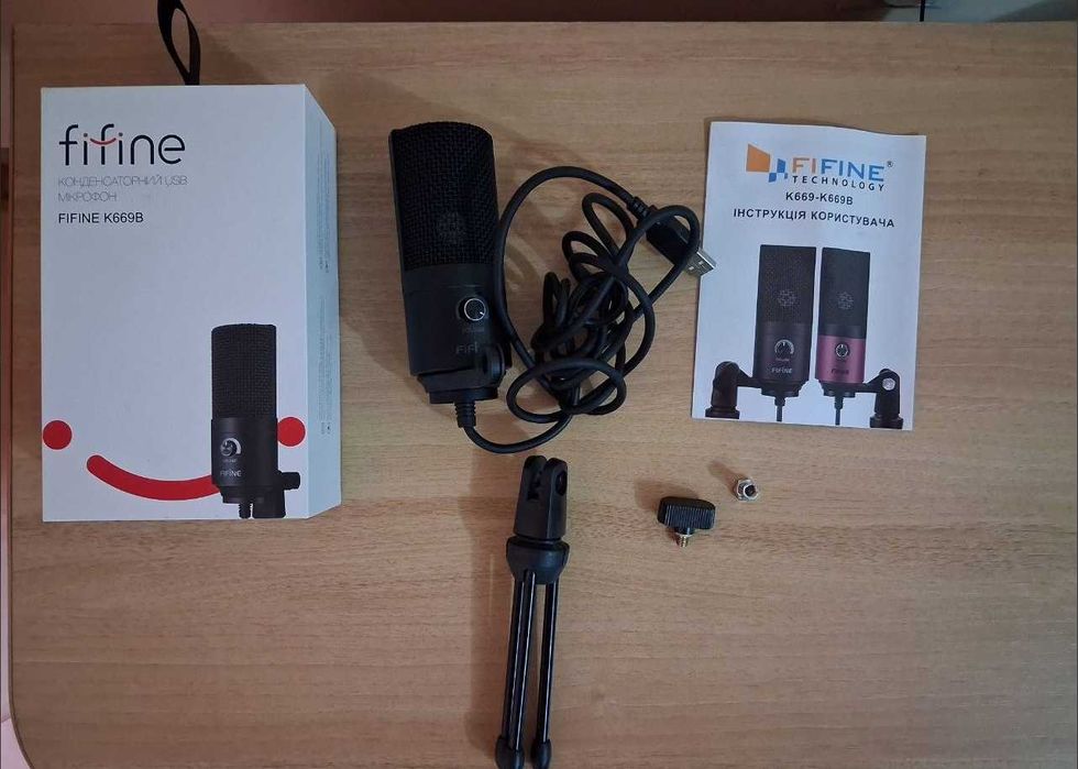 Продам ігровий мікрофон fifine K669B