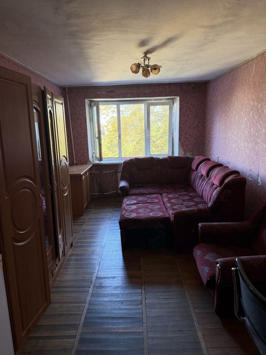 Продаж кімнати в комунальній квартирі від власника