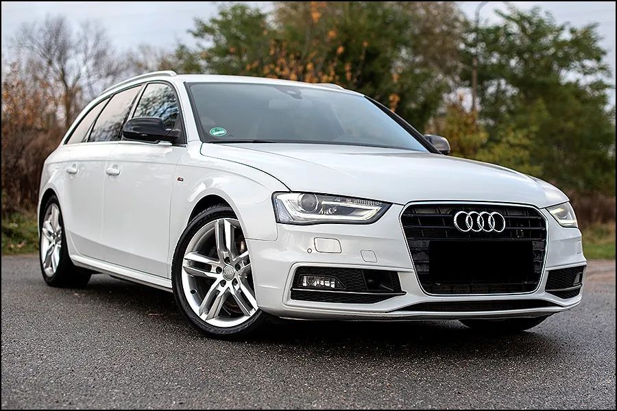 Audi A4 Avant Lift 2.0 TDi 150KM 3xS-Line Książka serwis