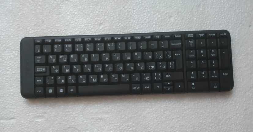 Клавиатура беспроводная  Logitech K220