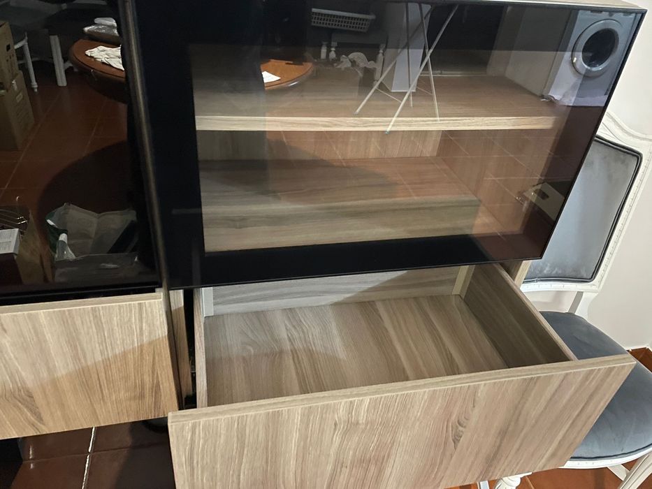 Móveis IKEA - Escritório, sala ou quarto