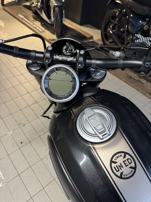 Ducati Scrambler 800 muitos extras