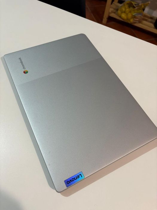 Lenovo IdeaPad Slim 3 Chromebook (14”)