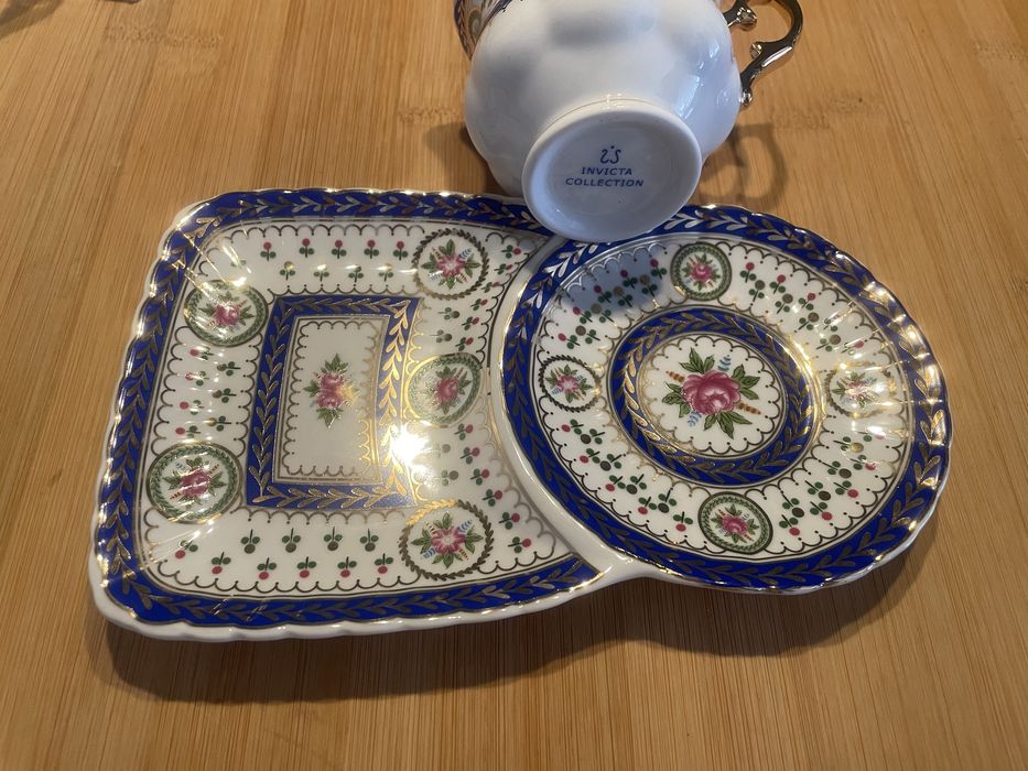 Chavena com prato de cha