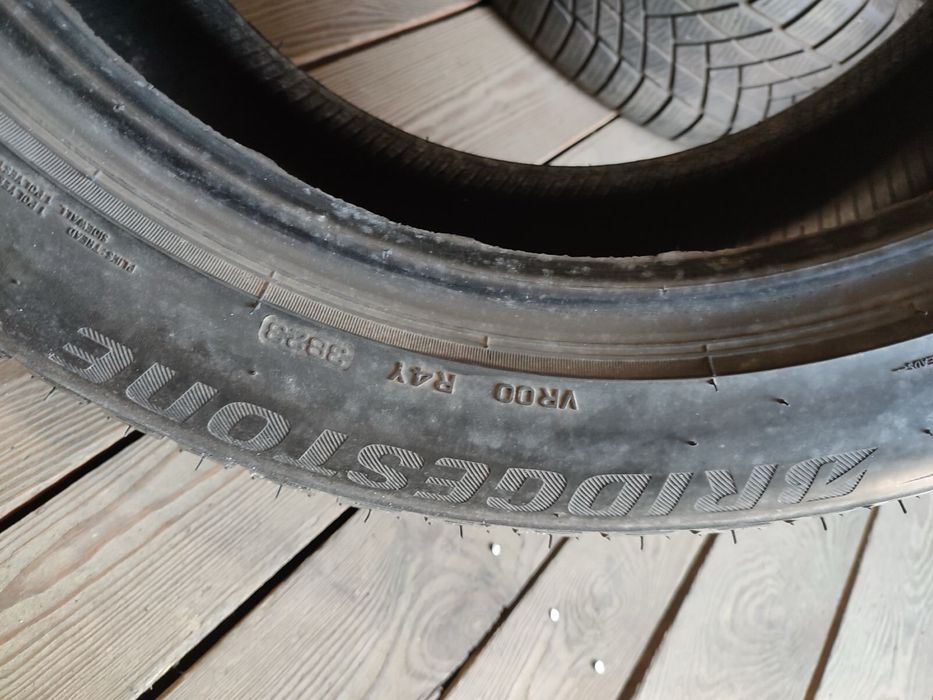 Резина 225/55 r18 Bridgestone Bllizak LM80evo