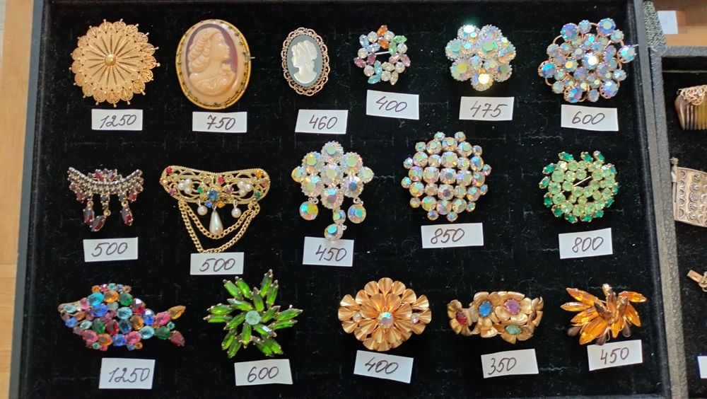 Броши винтажные. Много. Чехословакия.