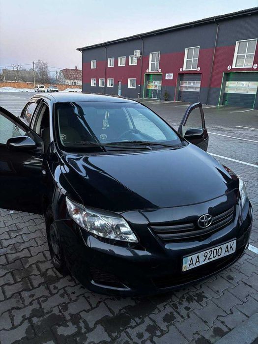 Toyota Corolla 2009 1.33 бензин