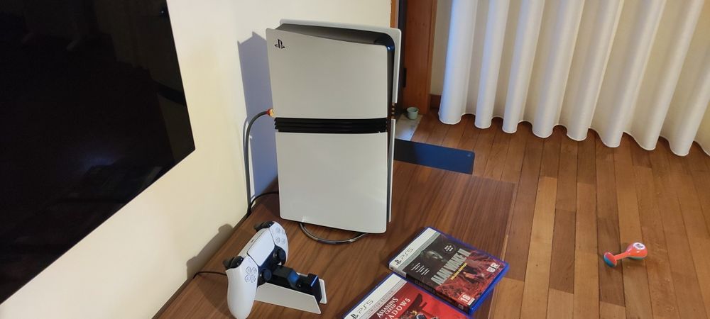 PlayStation 5 Pro com leitor como nova