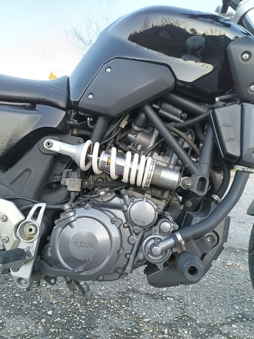 Mota Yamaha MT 03 660 aceito Carro