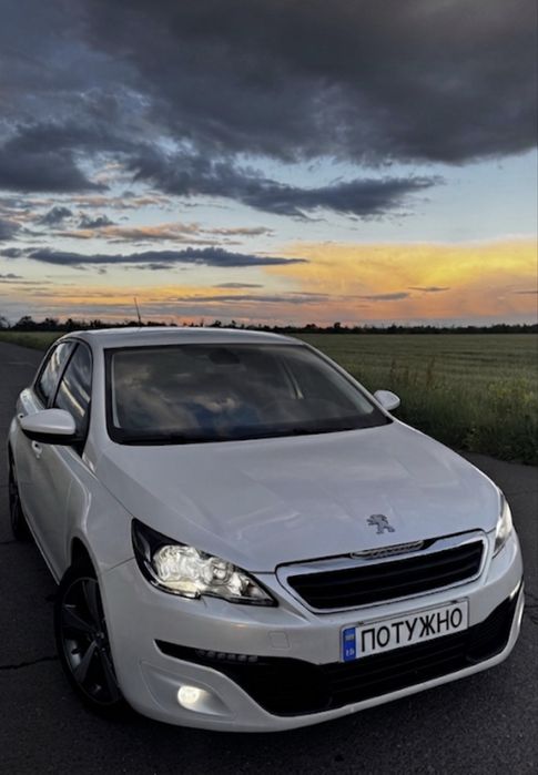 Peugeot 308.