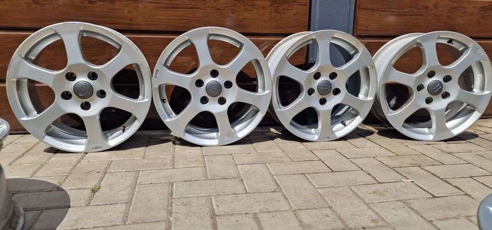 Felgi Aluminiowe Volkswagen-Audi R16 5x112 ET35-7J