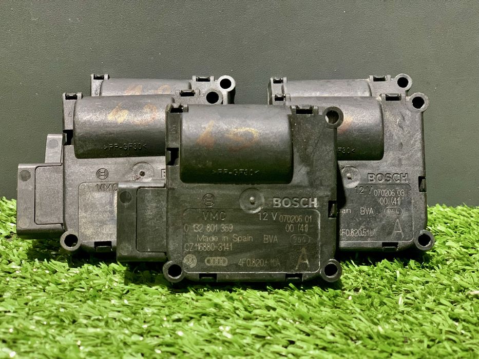 Заслонка моторчик пічки привод печки сервопривод Golf 4 Touran Audi VW