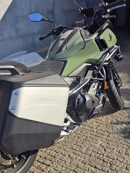Honda NC750X - moto - nova