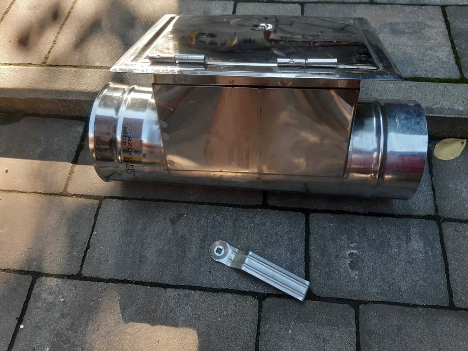 Wyczystka z drzwiczkami kwasoodporna Tarnawa ,13 cm