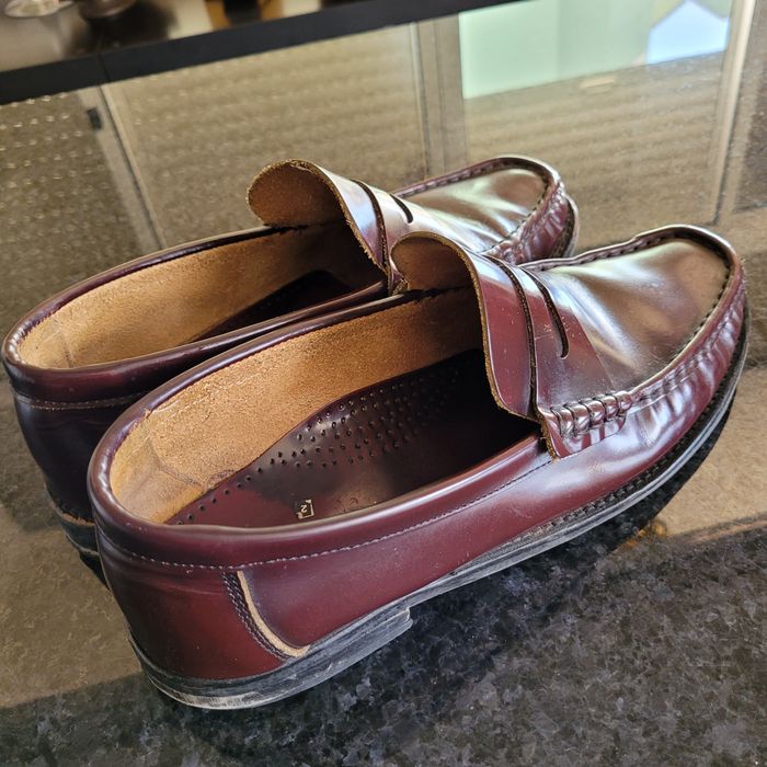 Sapatos mocassins bordô