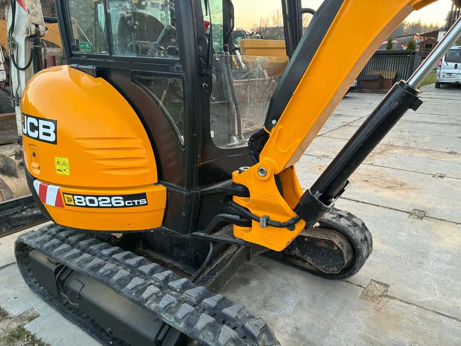 minikoparka jcb 8026