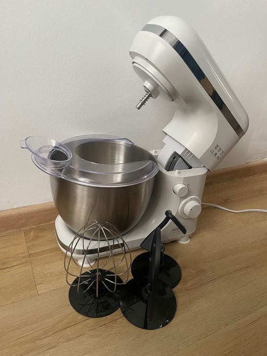 Robot kuchenny planetarny
