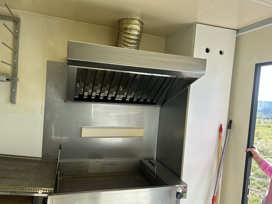 Mobilna Pączkarnia, Przyczepa gastronomiczna