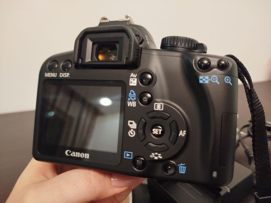 Фотоаппарат Canon 1000d