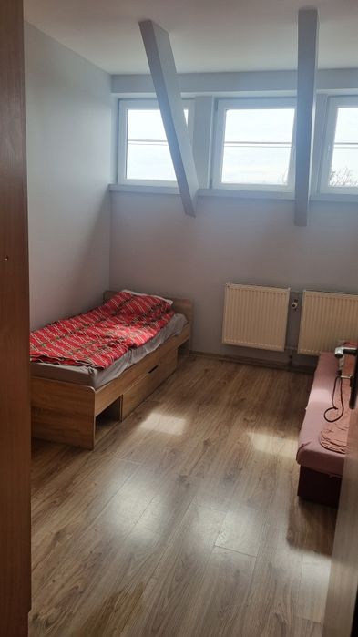 Wynajmę  Hostel Budynek w Łyszkowicach