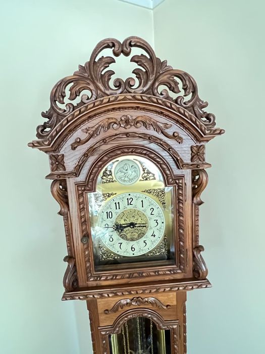 Relógio de pé alto - Tempus Fugit