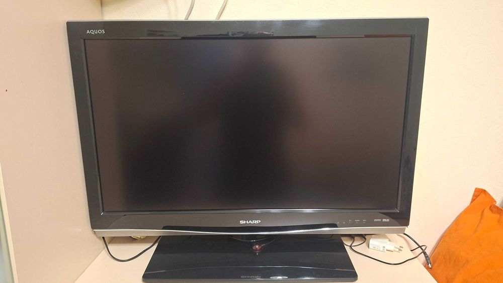Телевізор Sharp LCD Colour TV