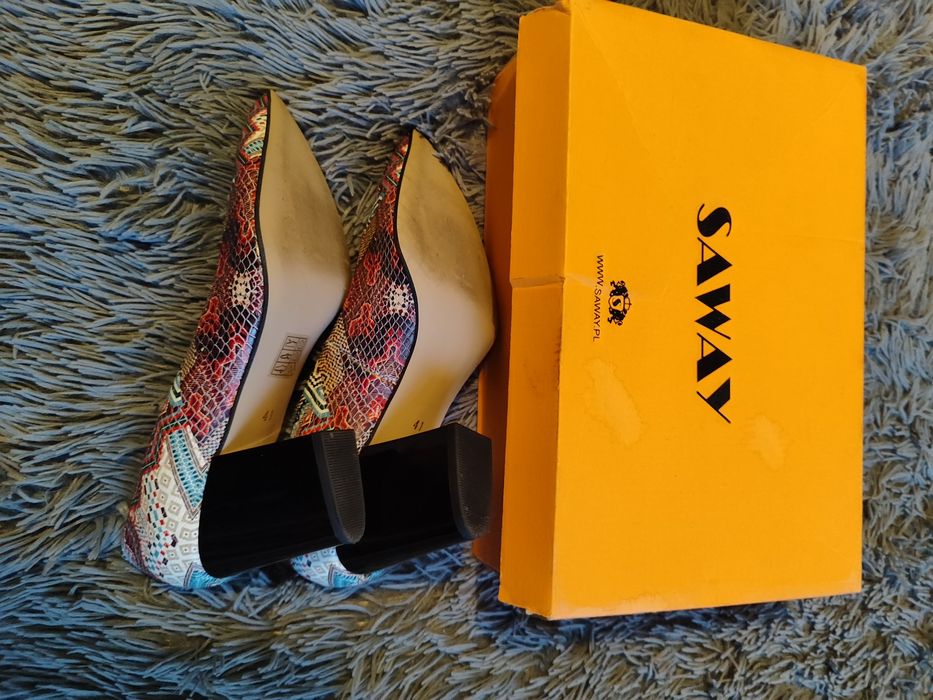 Czółenka ze skóry multi kolor firmy Saway rozm. 41