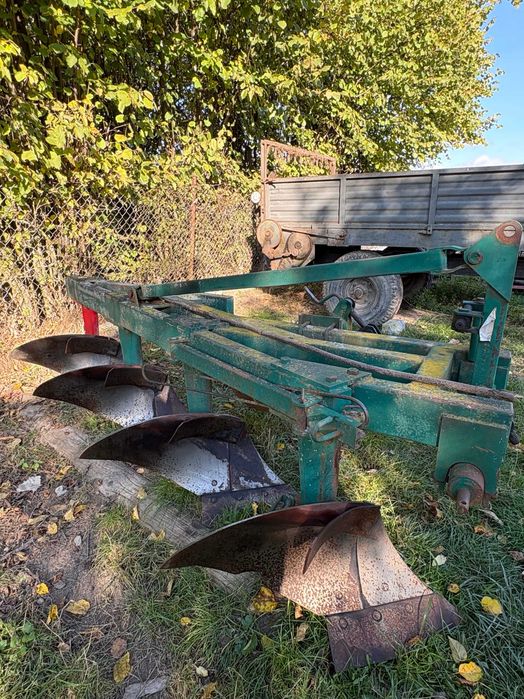 Pług 4 skibowy Wirax