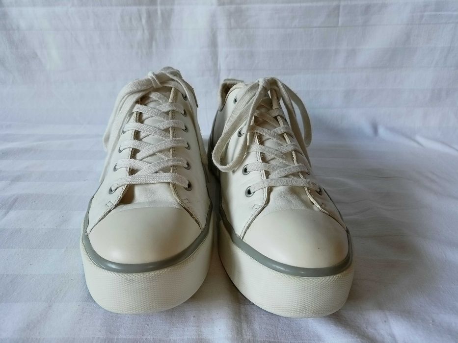 UGG Australia roz. 41 /UK 7,5/ - dł. wkł. 26,7 cm- skóra