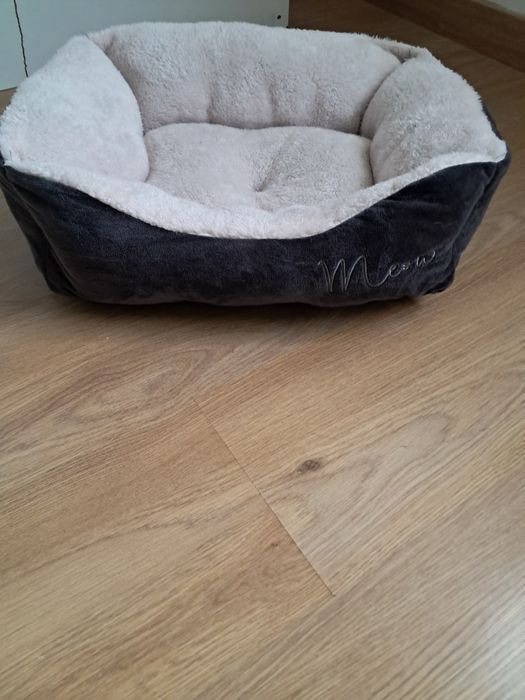 Cama nova para gato de pequeno porte