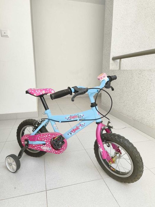 2 Bicicletas de Criança (Berg 12'' e B'Twin 16'') + Trotinete Oxelo - Também vendo em separado