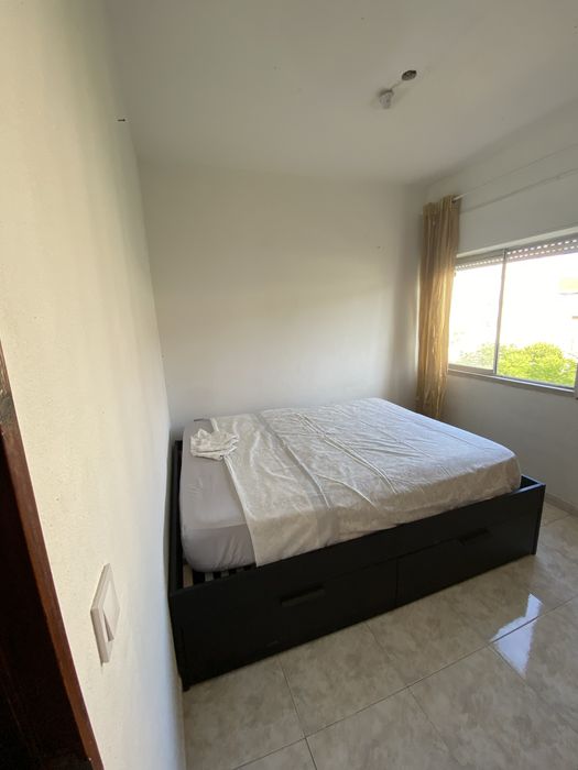 Quarto disponivel na Moita