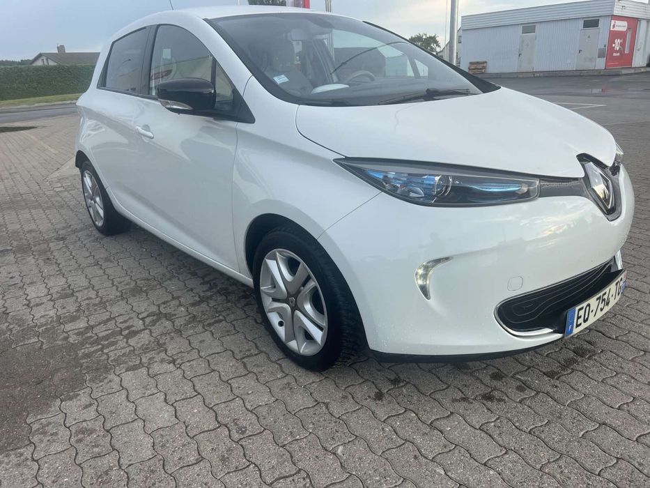 Renault Zoe 41квт 300км