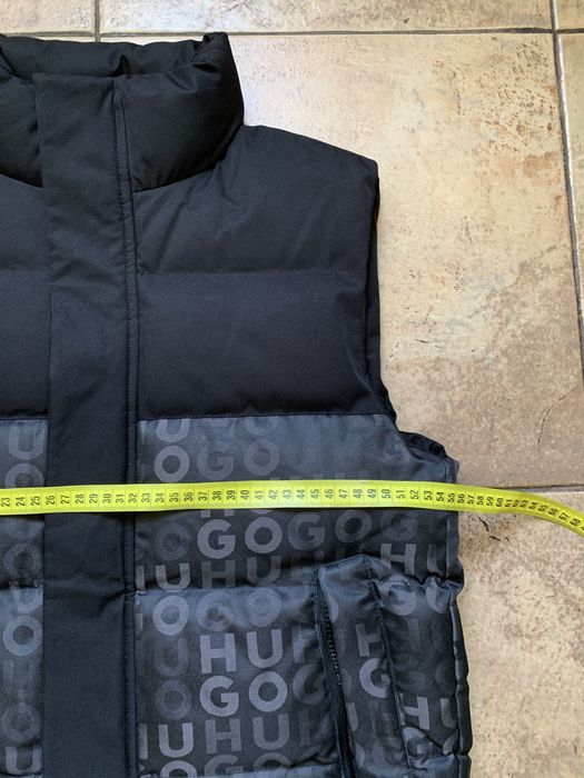 Жилетка Hugo Boss. S