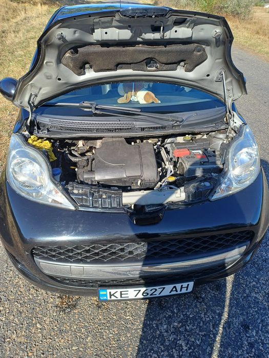 Продам своє авто Peugeot 107