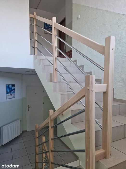 DOM NAD MORZEM - 10 pokoi z łazienkami : 331 m2 + duże poddasze