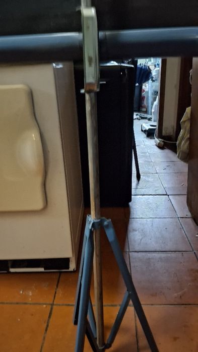 Tela de Pregetor com tripé.