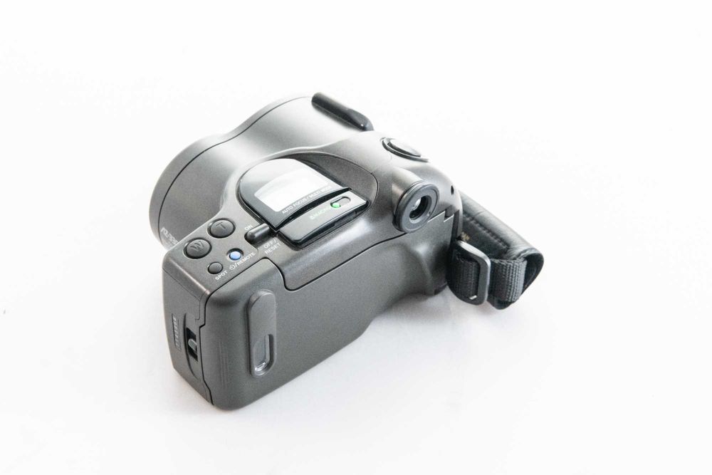 Aparat analogowy na kliszę Olympus AZ-330 SUPERZOOM