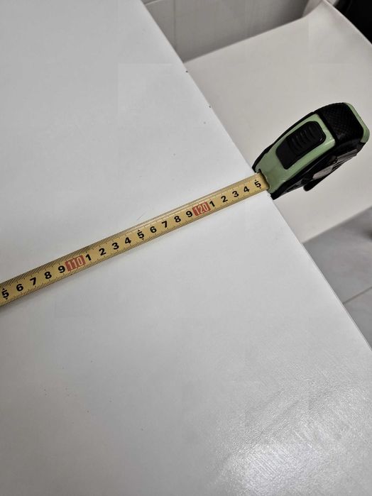 Mesa de cozinha com cadeiras