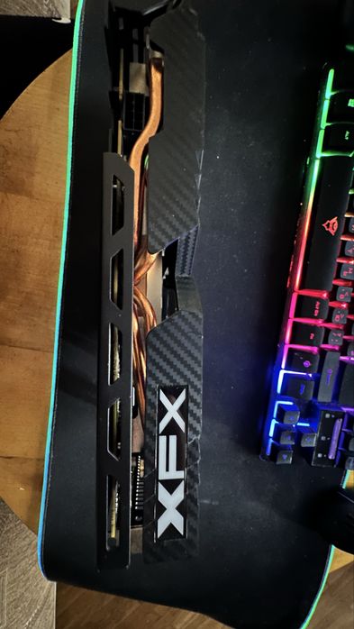 Rx 580 8 gb xfx повністю працює