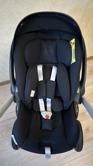 Коляска Cybex Balios S Lux 2025   3в1+ база