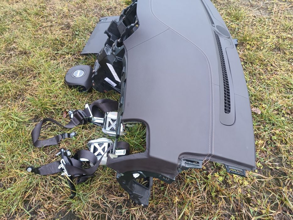 Deska rozdzielcza Jeep grand Cherokee Wk2 Brąz