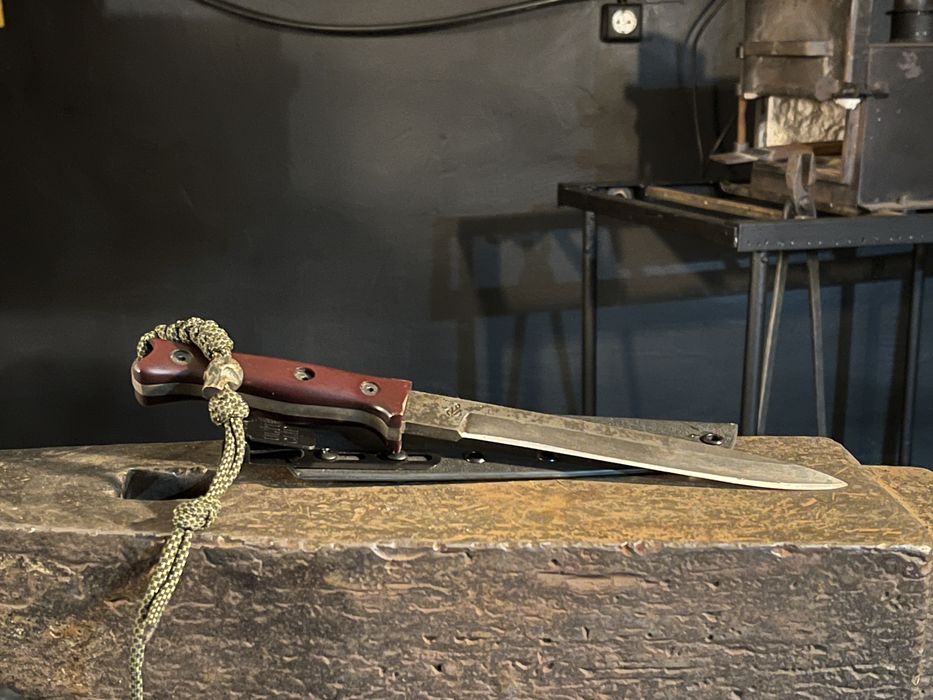 Ніж кований тактичний зі сталі 60c2a